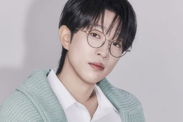 ** 로또 황금손 안성훈! 그의 선한 기운이 이번 주 로또 당첨 행운으로 이어질까?
**