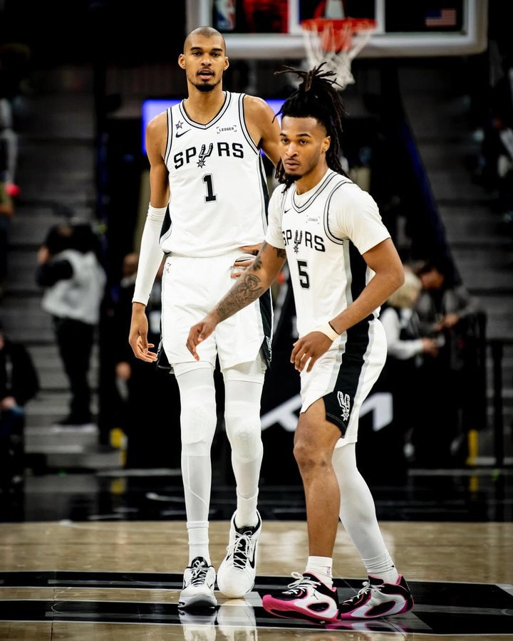 (왼쪽부터) 빅터 웸반야마, 스테폰 캐슬