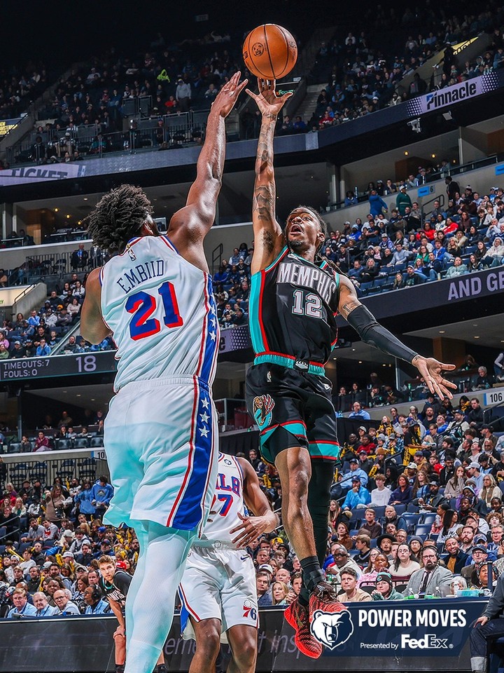 자 모란트(오른쪽)