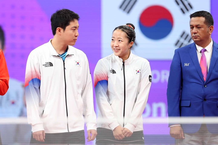 임종훈과 신유빈이 중국의 세계랭킹 1위 왕추친-쑨잉사에 완패하며 동메달에 만족해야했다.&nbsp; [대한탁구협회 제공]