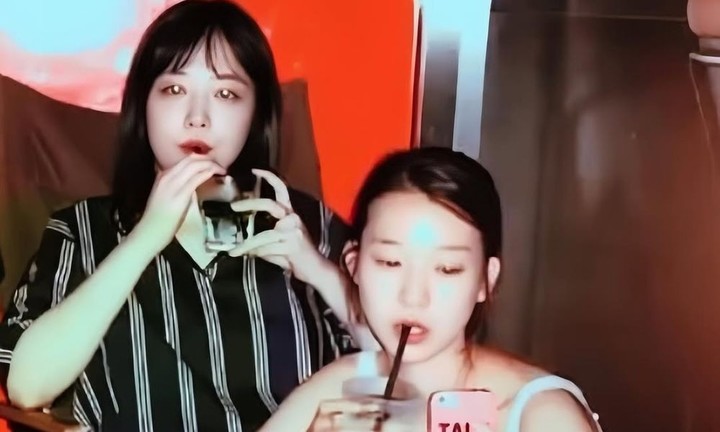 late sulli childhood photo