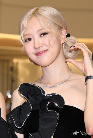 블랙핑크 로제, 컴백 전부터 뜨겁다...케이타운포유 주간차트 또 '1위'