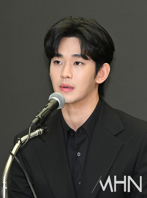 김수현, 광고주에 30억 피소?...소속사 "아직 확인되지 않았다"[공식]