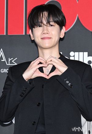 Baekhyun Takes the Top Spot on Ktown4u Weekly Chart Before His Comeback