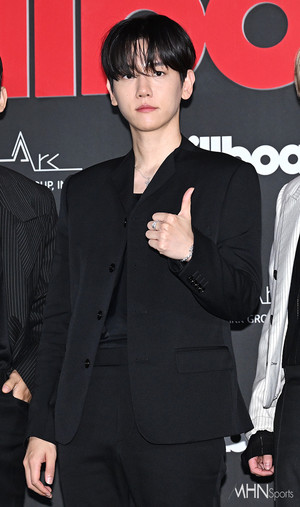 Baekhyun Tops Ktown4u Weekly Chart Ahead of Comeback