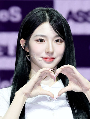 [포토] 트리플에스 신위 '빛나는 이목구비'