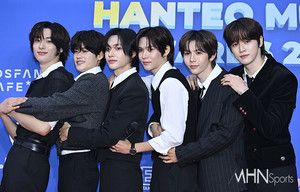 라이즈, 첫 정규 ‘ODYSSEY’ 앞두고 프리미어 영상 최초 공개...'한 편의 대서사시'