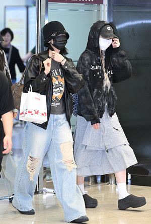 [포토] 비비지 신비-은하 '편안함 챙긴 고항 패션'