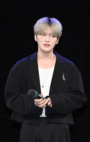 [포토] 김재중 '떨리는 마음'