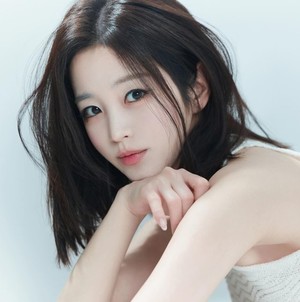 '마약 자수' 김나정, 밝은 얼굴로 활동 복귀? 팬들 "예쁘다" 응원