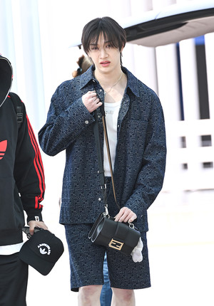 [포토] 스트레이 키즈 방찬 '깔끔 여름 패션'