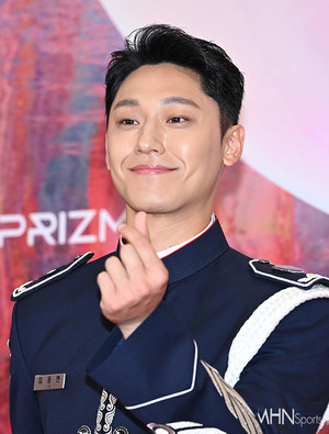 '파묘' 이도현, 전역 후 팬미팅 매진... '신인인 듯 신인 아닌' 인기