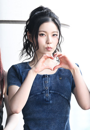 [포토] 엔믹스 규진 '러블리 하트'