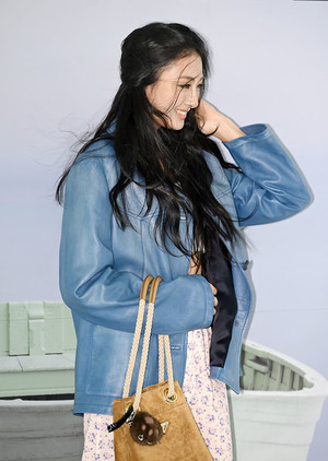 [포토] 미야오 가원 '머리 넘기는 모습도 예쁨'
