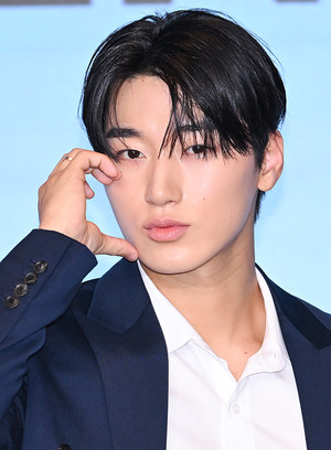 [포토] 에이티즈 산 '사랑에 빠지는 순간'