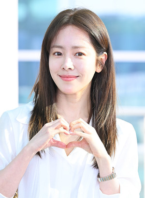 [포토] 한지민 '러블리 하트'