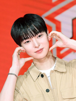 [포토] 비보이즈 윤서 '사랑을 담아'