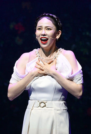 [포토] 김지우 '찬란했던 시절을 추억하며'