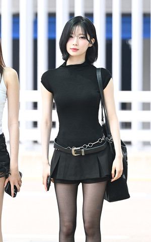 [포토] 베이비몬스터 아사 '완벽 올블랙 패션'