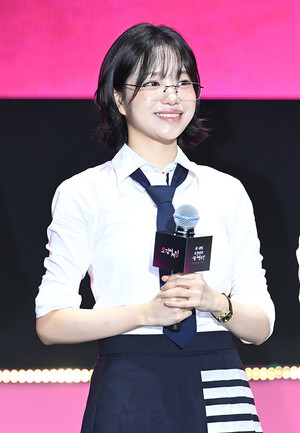 [포토] 조유리 '컴백 앞두고 더 예뻐졌어'
