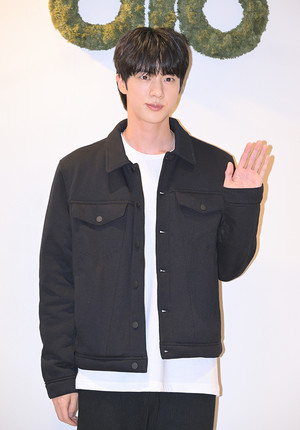 [포토] BTS 진 '월드스타 인사'