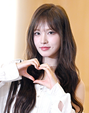 [포토] 아이브 리즈 '심쿵 하트'