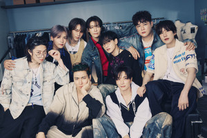 슈퍼주니어, 데뷔 20주년도 압도적 존재감...케이타운포유 주간차트 '1위'