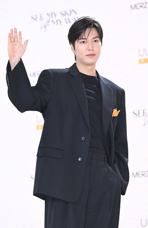 [포토] 이민호 '반가운 인사'