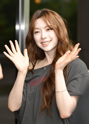 [포토] 피프티피프티 문샤넬 '시원한 미소 날리며'