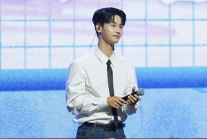 빅스 차학연, 팬과 함께한 생일 이브 '눈물의 무대'...팬미팅 성료