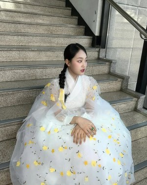 '섭외 논란'으로 뒤엉킨 지역축제...결국 애꿎은 김태연만 "출연 철회"