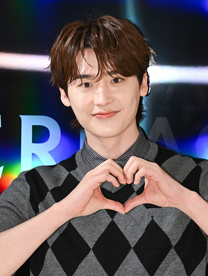 [포토] 이종석 '또치 하트'