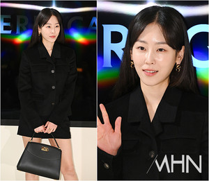 Seo Hyun-jin Makes a Stunning All-Black Appearance, Returning to the Spotlight with 'Love Me'