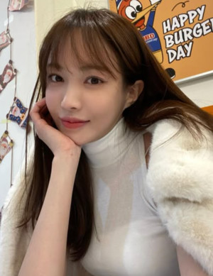 '임신, 유서 논란' 서민재, 근황 전했다 "친부 연락 無...허위사실 유포 대처할 것"