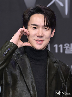 'Anytime We Can' Star Hyun Bong-sik Reveals Surprising Frustration with Fellow Actor Yoo Yeon-seok