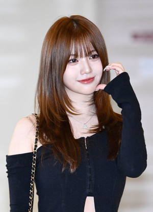 [포토] 메이딘S 세리나 '사랑스러운 인사'