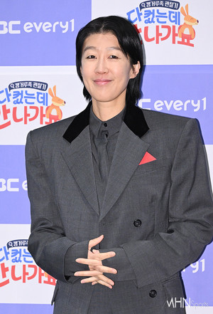 TV Personality Hong Jin-kyung Opens Up About Divorce on YouTube, Emphasizes Personal Choice Over Blame