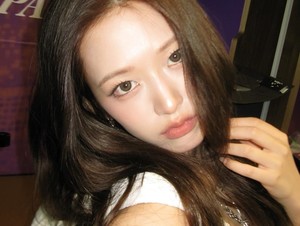IVE’s An Yujin Captivates Fans with Stunning Visuals, From Innocence to Chic Urban Charisma