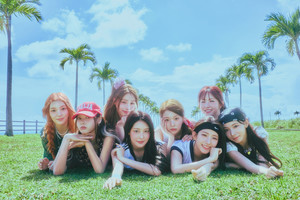 SAY MY NAMEの新曲「iLy」、2025年夏を席巻する“代表サマーソング”の座に迫る