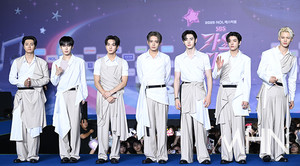 ENHYPEN Adds Extra Singapore Date to World Tour as Tickets Sell Out