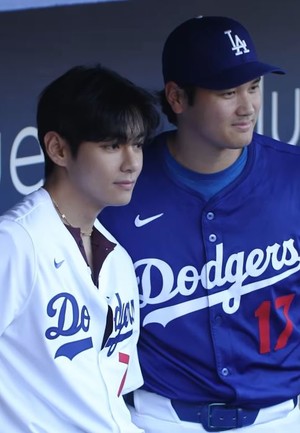 BTSのV、ロサンゼルスで大谷翔平と共演―ダジャース始球式で「ワールドクラス」共演が実現