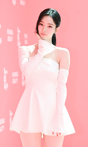 [포토] 에스파 카리나 '꽃미모 인정'