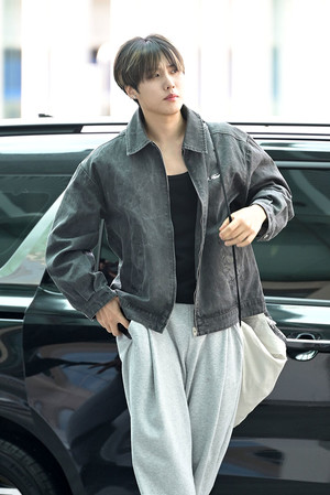 [포토] 더보이즈 제이콥 '편안함이 최고'