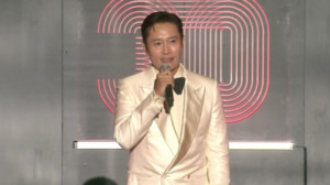 이병헌 진행 왜 이래? 나홍진 '갑분싸' 농담에 '쩔쩔' [30th BIFF]
