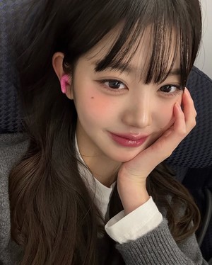 张员瑛获选为“音乐银行全球盛典”主持人，闪耀舞台引关注