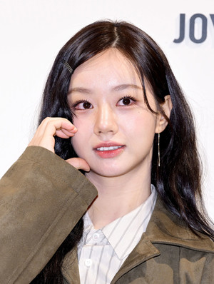 [포토] 혜리 '귀여운 볼하트'