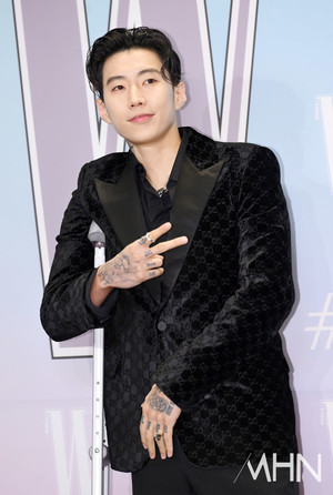 유방암 행사서 '몸매'를? 박재범, 논란되자 "無페이 열심히 했는데...불쾌했다면 죄송"