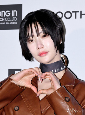 클라라 "안타까운 소식 죄송"...재미교포 사업가 결혼 6년만 '이혼'