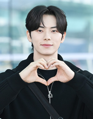 [포토] 이채민 '여심 저격 하트'