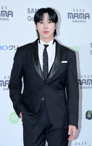 유노윤호, 첫 솔로 정규 '컴백' 전부터 뜨겁다...케이타운포유 주간차트 '1위'